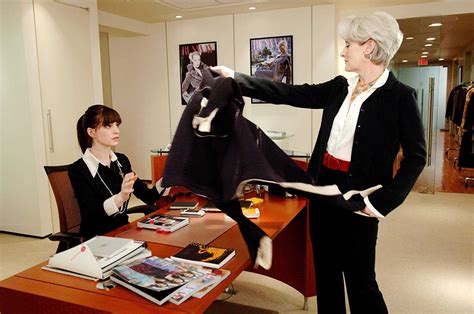 recensione il diavolo veste prada in inglese|the devil wears prada wiki.